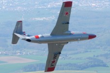 Voo em Avião a Jato L-29 Delfín - Sliač, Eslovaquia (30 min)