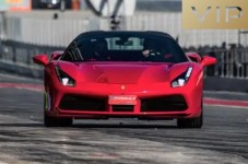 Pack VIP Conduzir  um Ferrari 488 em circuito - 7 voltas