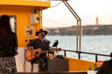 Passeio Sunset no Rio Tejo com Música ao Vivo p/2