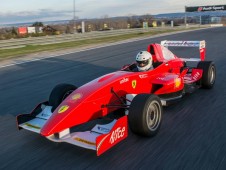 Conduzir um Fórmula 3 Ferrari | 1 ou 2 voltas em Circuito de Espanha